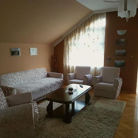 Apartment Cace クマノヴォ エクステリア 写真